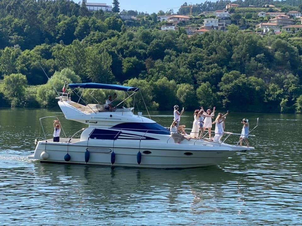 מלון קסטלו דה פייבה Aquadouro Yacht Radames - Sleep Boat Experience מראה חיצוני תמונה